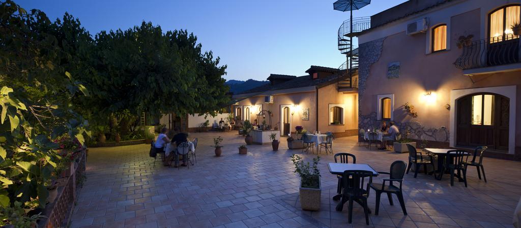 Agriturismo Terrenia Vila Trappitello Exterior foto